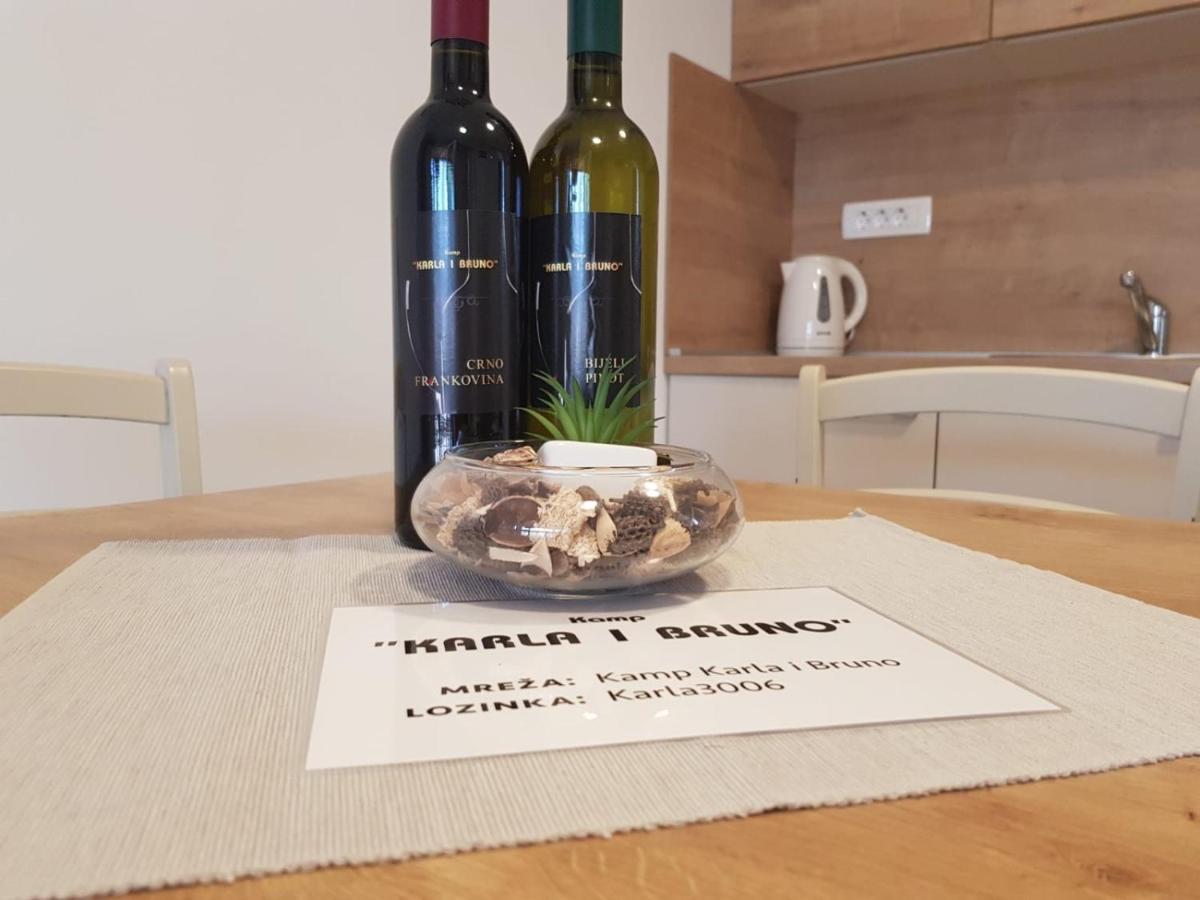 Kamp Karla & Bruno Hotell Sveti Filip i Jakov Exteriör bild