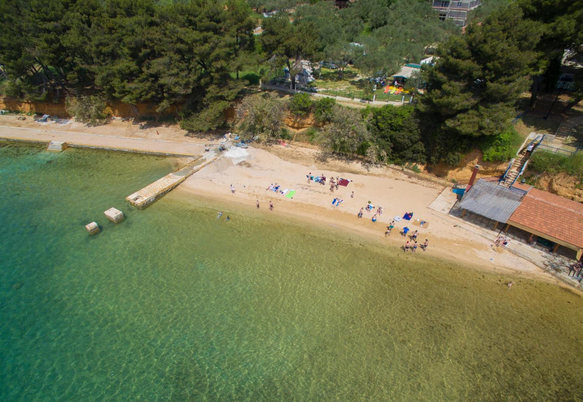 Kamp Karla & Bruno Hotell Sveti Filip i Jakov Exteriör bild